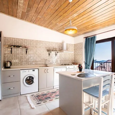Da Deniz Manzarali Jakueziliberay * Kaş
